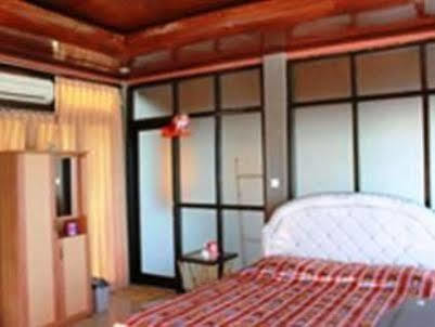Soka Indah Restaurant & Bungalows Selemadeg  Exterior foto