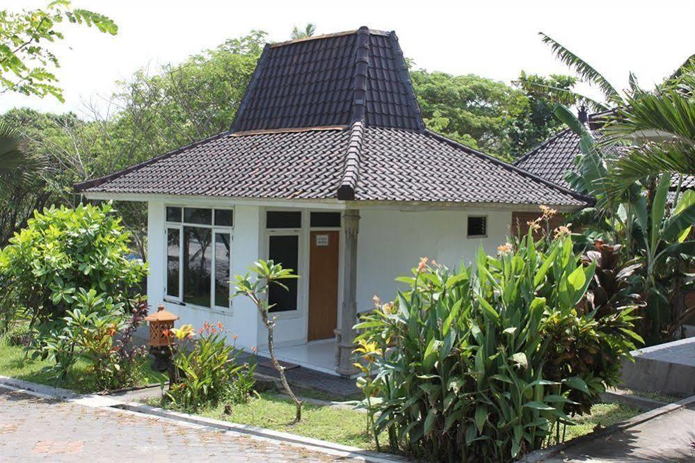 Soka Indah Restaurant & Bungalows Selemadeg  Exterior foto